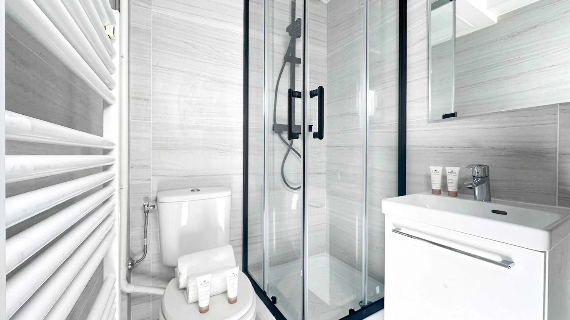 Charming Studio In Porte De Versailles